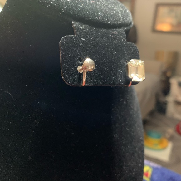 Fun, Vintage Crystal (Glass?) Earrings - Picture 4 of 4